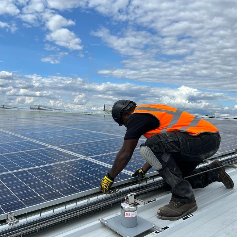 solar-6 %Croud House Energy%